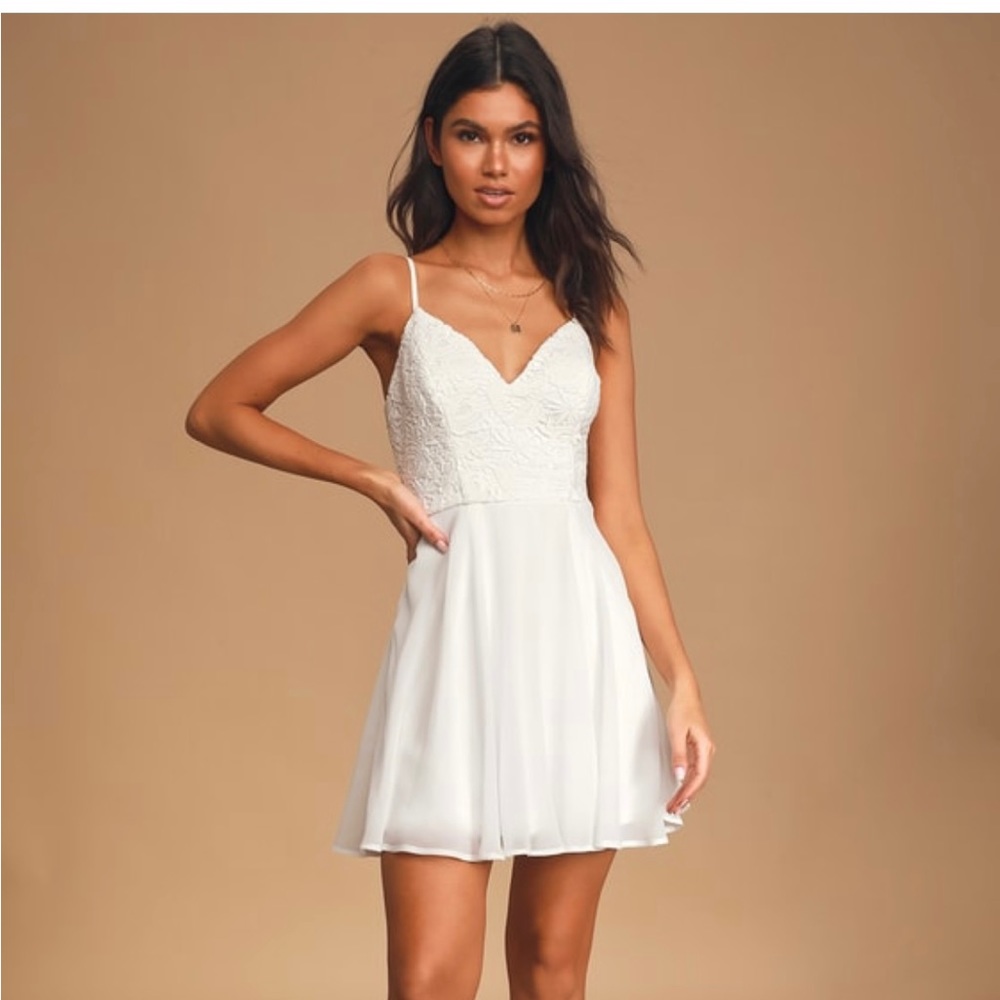 Short white dress